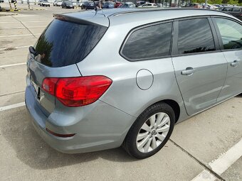 Opel Astra 2012 roku - 6