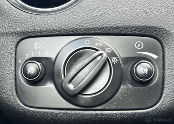 Ford Mondeo 1.6i 16v KLIMATIZACE ALU NAVI benzín manuál - 6