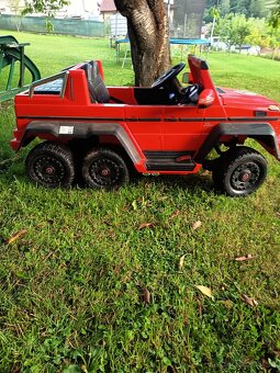 Elektrické autíčko Mercedes AMG 6x6 - 6
