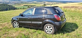 Kia Rio - 6