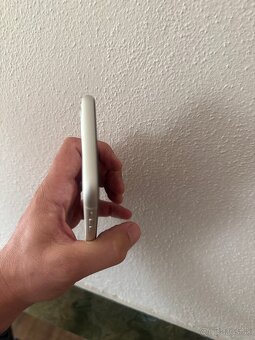 Predám iPhone 11 white 64GB - 6