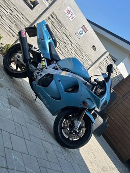 Honda cbr 900rr - 6