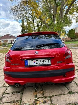 PEUGEOT 206+ 1.4.Hdi - 6