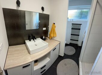 Zrekonštruovaný rodinný dom v Šarišských Sokolovciach - 6