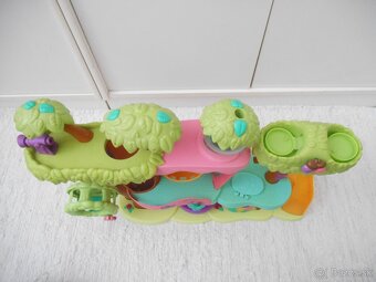 Littlest Pet Shop domček Pri troch stromoch - 6
