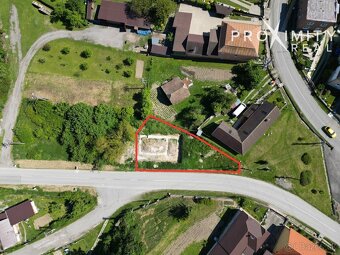 Stavebný pozemok v Olšovanoch s vybudovanými základmi na dom - 6
