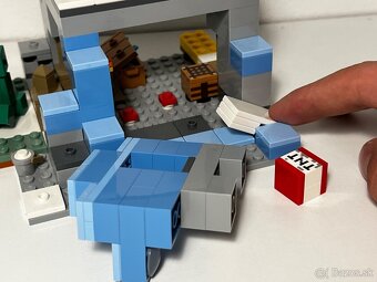 LEGO Minecraft 21243 Ľadové hory - 6