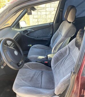 Predám Daewoo Espero CD 1.5 16 ventil - 6