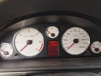 Peugeot 407sw - 6