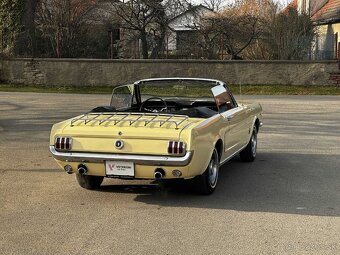 Ford Mustang Cabrio - 6