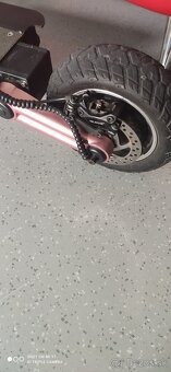 Predám celoodpruženú dvojmotorovú elektrokolobežku Kugoo G B - 6