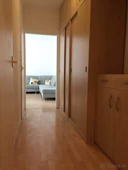 PRENAJMEM 1 IZBOVY BYT, KE-STARE MESTO - 6