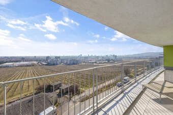 Priestranný mezonet v tichej lokalite s krbom - 6