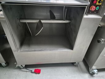MIEŠAČKA MASA 70L MIEŠAČKA KLOBÁS - 6