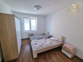 ZNÍŽENA CENASlnečný 2,5 izbový byt s krásnym výhľadom – o - 6