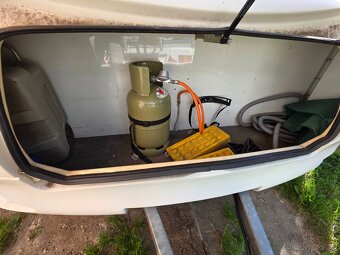 Obytný príves Sprite - 2004, len 1100 kg, sprcha - 6