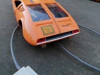 Predám starožitné auto na ovládanie Mangusta 1:12 - 6