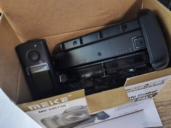 Grip Meike pre NIKON D750 - 6