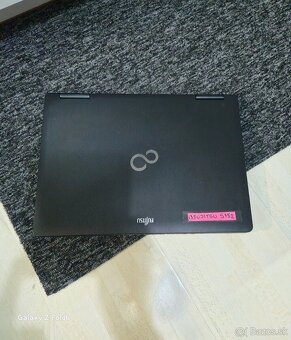 FUJITSU LifeBook S752 - Core i3 / 8 GB RAM / ?-DISK / - 6