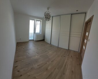 2 izbový byt po kompletnej rekonštrukcii Nová Dubnica - 6