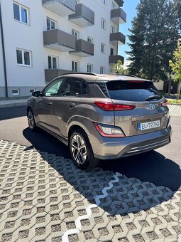 Hyundai Kona Electric 2021 – výborný stav, nová STK, možný o - 6