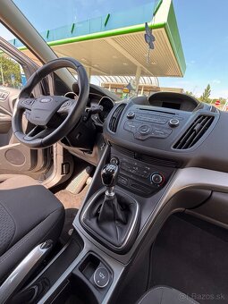 Moja milovaná Ford Kuga 1.5 EcoBoost Trend (2017) 🚗 - 6