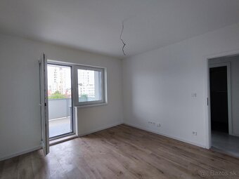🏡 Na prenájom moderný 2-izbový byt v Rezidencii Majakovskéh - 6