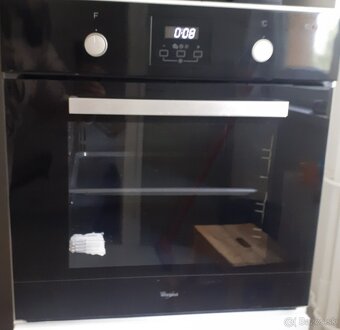 Vstavana rúra Whirlpool AKP461NB. - 6