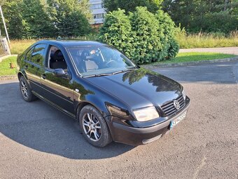 Predám Volkswagen Bora 2.0i - 6