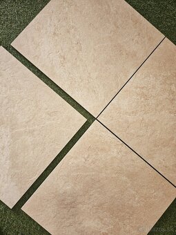 2 cm dlažba protišmyk aj na terče 60x60, sivá,vzor pieskovec - 6