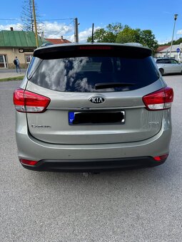 KIA Carens 1.7 CRDI - 6