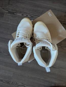 On Running - Cloudrock Waterproof (snow white) - 40 - 6