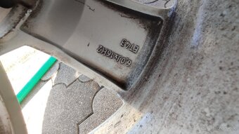 Sada elektronov s pneumatiky  zimne  PIRELLI  215/60R16 5X11 - 6