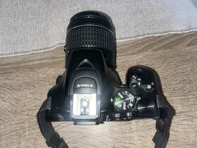 Predám Nikon D5600 fotoaparát komplet - 6