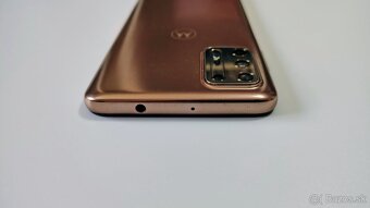 Motorola Moto G9 Plus - 6