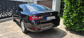 Škoda Superb 2.0 TDI SCR Live Plus DSG - 6