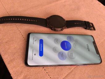 Huawei mate 20 Pro a hodinky spolu - 6