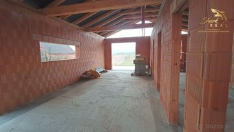 NOVÁ CENA Rozostavaný bungalov v krásnom prostredí - 6