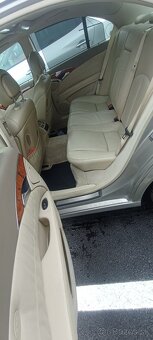 Mercedes Benz E 320CDI - 6