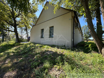 Vidiecky dom na samote s veľkým pozemkom na bývanie, chalu - 6