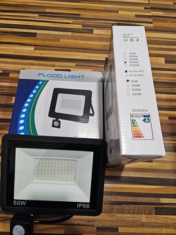 LED, reflektor, halogen, pohybovy senzor - 6