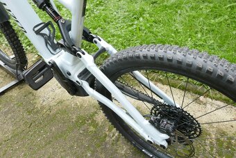 Predám elektrický bicykel Specialized Levo Alloy S5 - 6