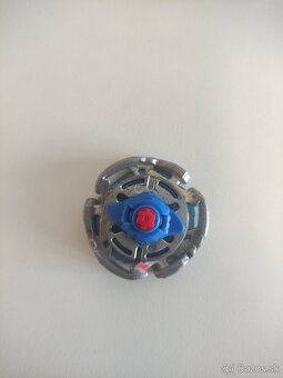 Beyblade - 6