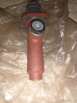 Hlavný brzdový valec - 6