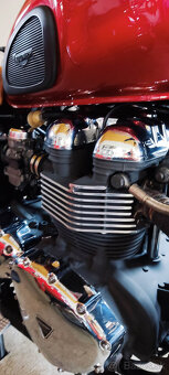 Triumph Bonneville T100 - 6