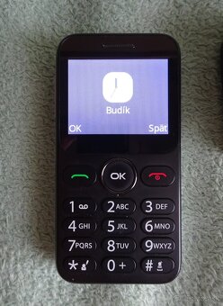 Predám seniorský mobil ALCATEL 3085X s bat. a nabíjačkou. - 6
