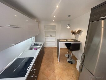 Dlhodobý prenájom 2-IZBOVÉHO BYTU (57m²) na SIHOTI 1 - 6