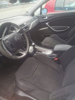Predám veľmi pekný Citroen C5 Combi - 6