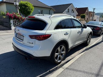 Infiniti FX30dS Premium - 6