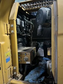 Bager Caterpillar 311F - 6